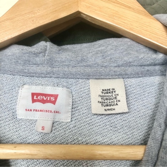 Levi’s gray hooded sweatshirt women’s size small - Picture 4 of 6
